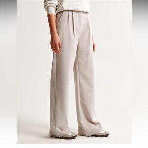 Abercrombie and Fitch Sloane Tailored Pant